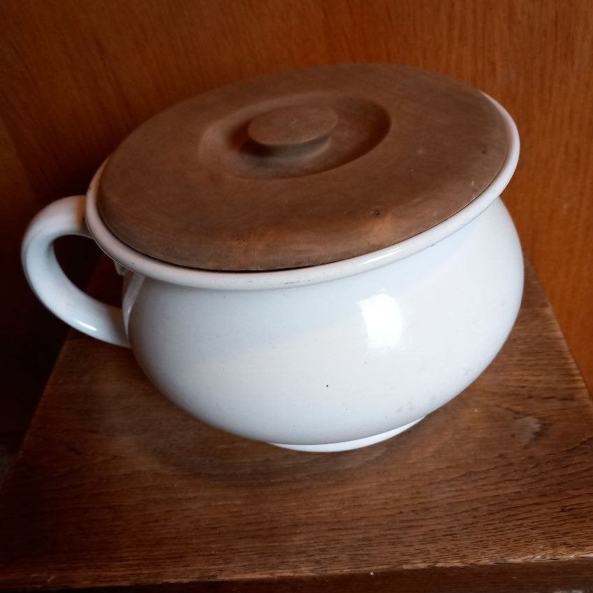 po / nachtspiegel met houten deksel, Ophalen of Verzenden
