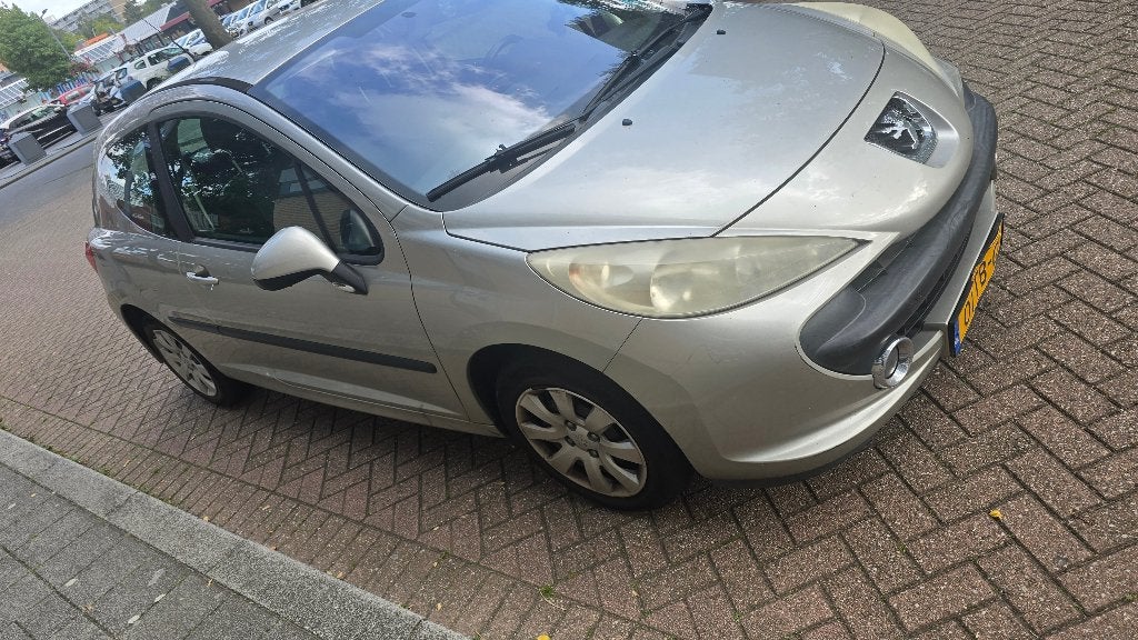 Peugeot 207 1.4 16V 3DRS 2006 Grijs, Voorwielaandrijving, Stof, 4 cilinders, ABS