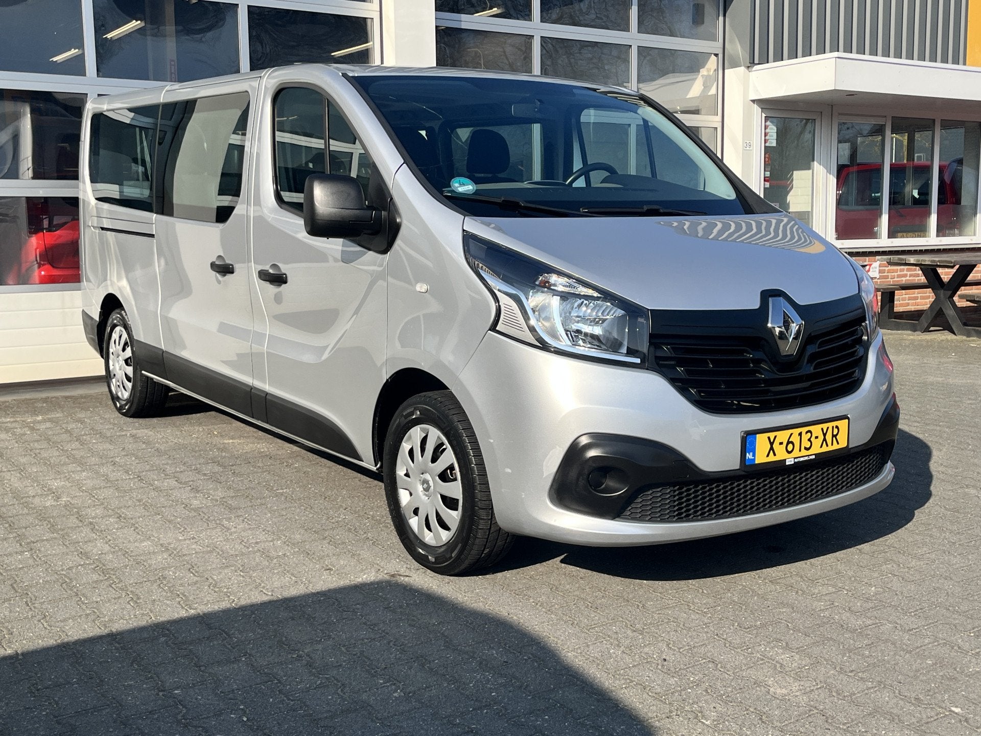 Renault Trafic Passenger 1.6 dCi Grand BTW / BPM vrij marge, Auto's, Renault, Voorwielaandrijving, Stof, Gebruikt, 2000 kg