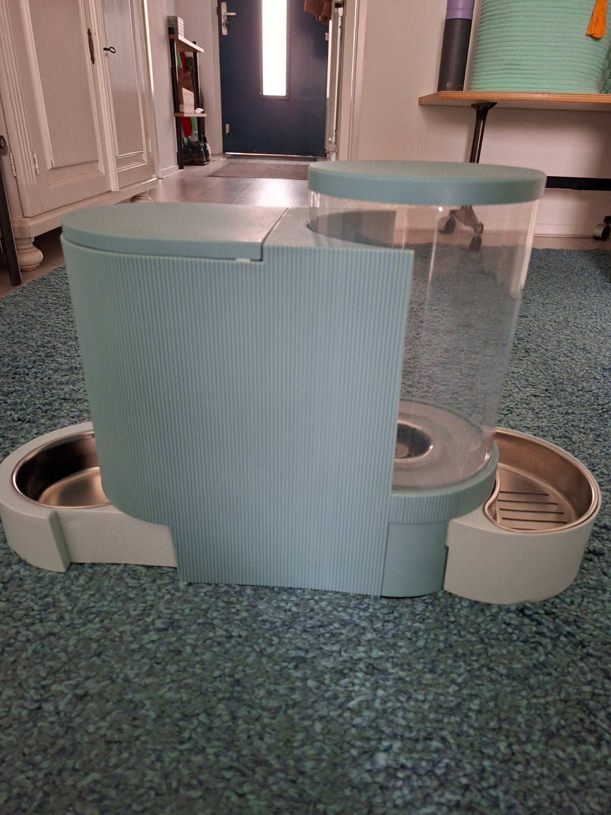 katten/kleine hond voerbak, Ophalen, Zo goed als nieuw