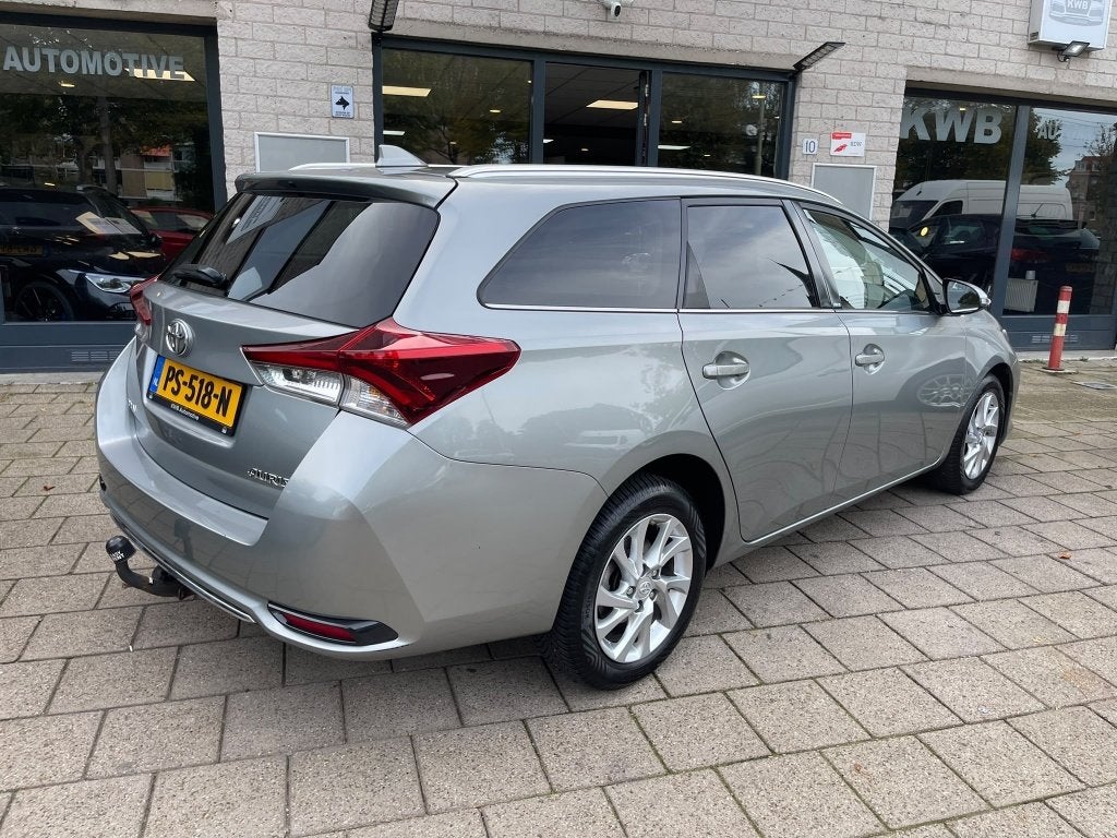 Foto 21 van Toyota Auris Touring Sports 1.2T Business Pano Trekhaak Navi