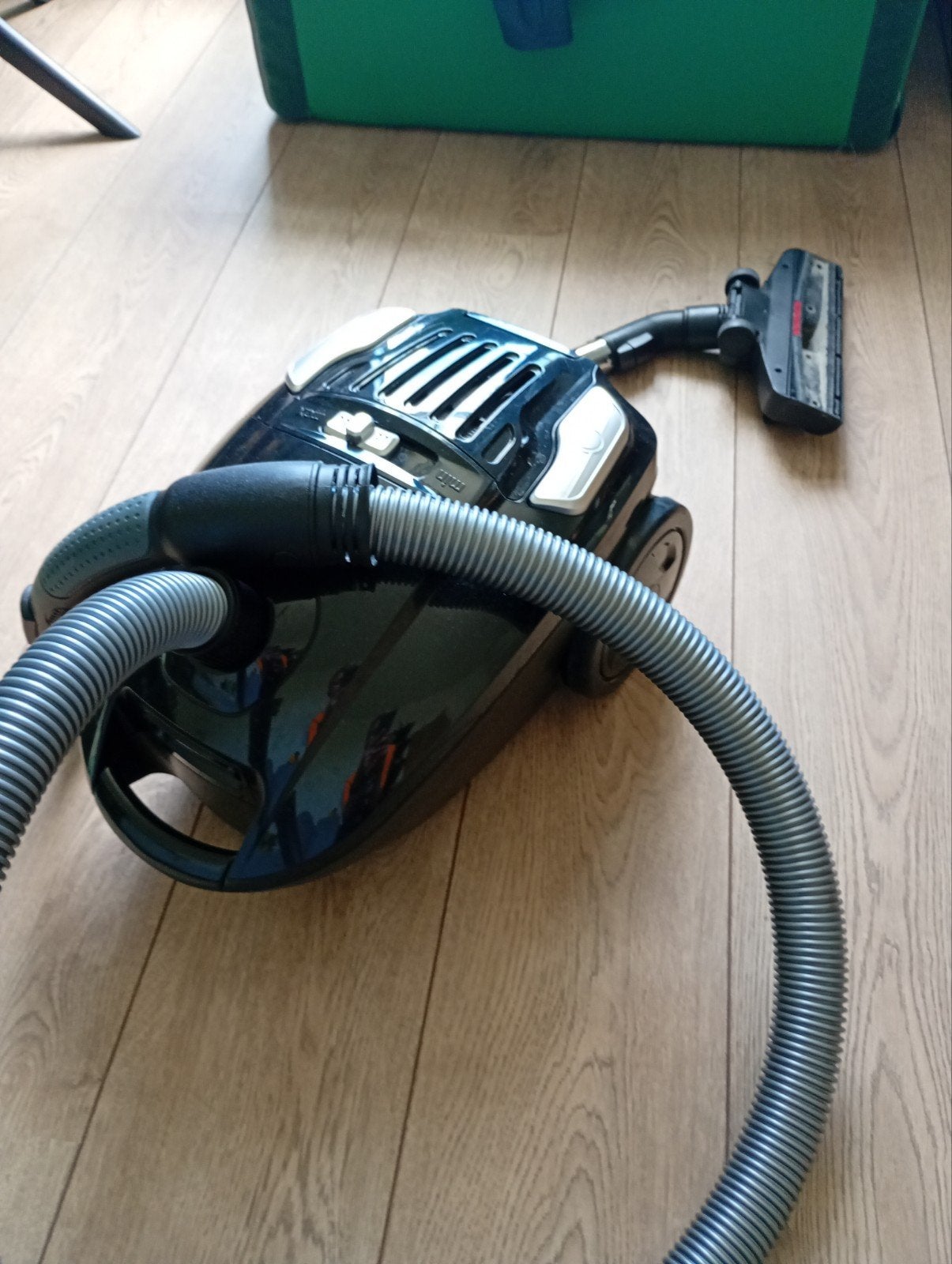 Stofzuiger Tomado, Ophalen, Gebruikt