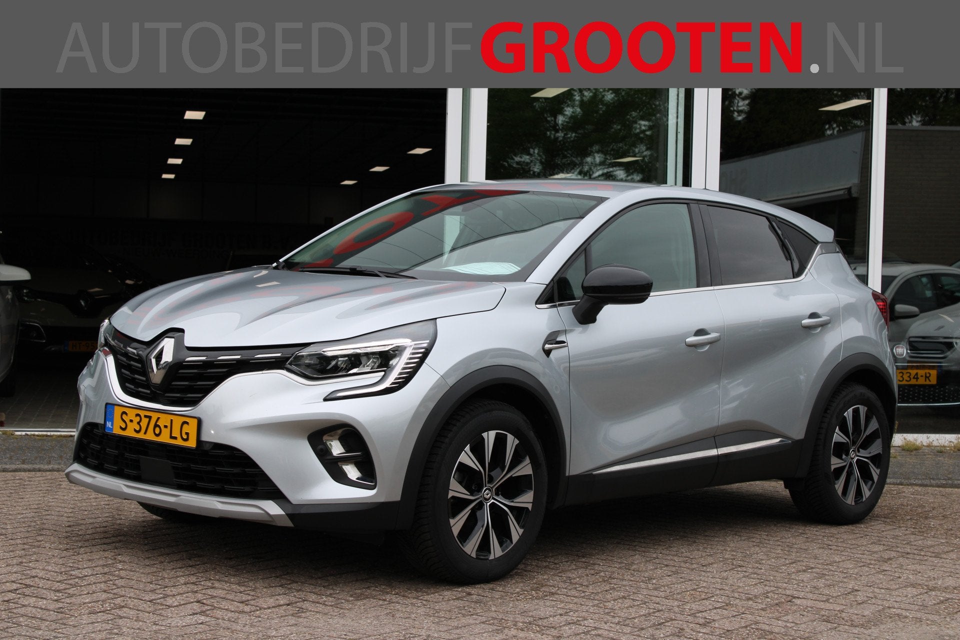 Renault Captur 1.6 E-Tech full hybrid 145 techno (bj 2023), Auto's, 94 pk, Parkeersensor, Gebruikt, 4 cilinders