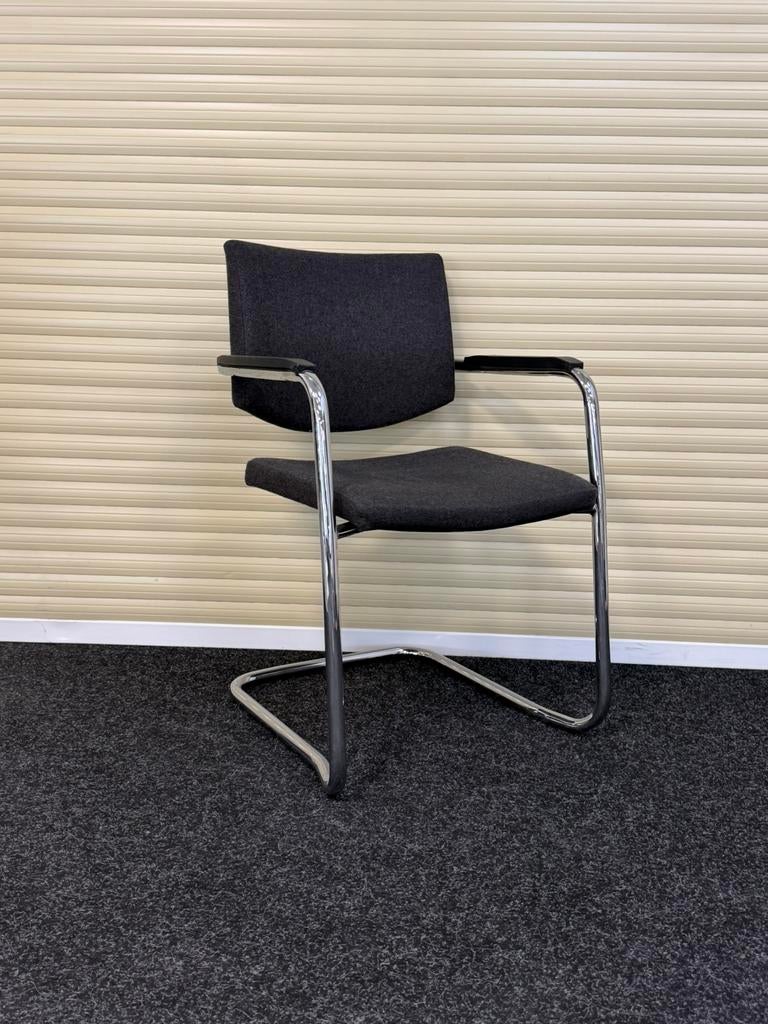 20x Vergaderstoel KMA (zwart stof) zeer comfortabel!!, Huis en Inrichting, Stoelen, Zo goed als nieuw, Eén, Stof, Zwart, Ophalen of Verzenden