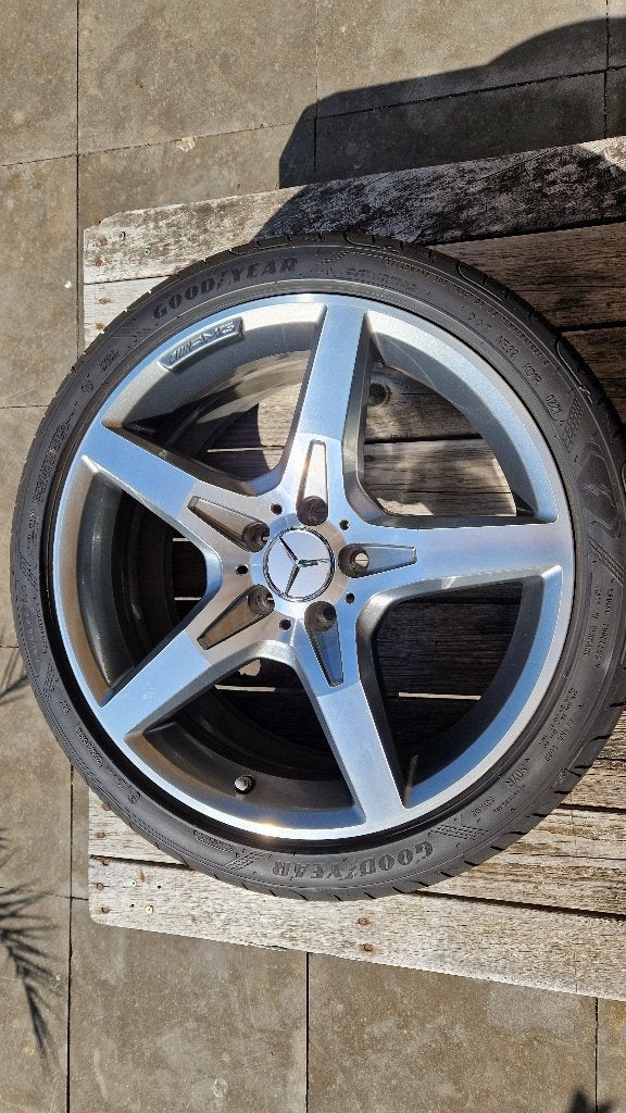 Org. AMG Breedset Mercedes SL 19inch. R230 / R231, Gebruikt, 285 mm, Banden en Velgen, Personenwagen