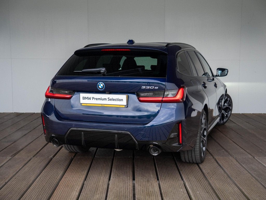 BMW 3 Serie Touring 330e | M Sportpakket Pro | Innovation Pa, Auto's, BMW, 1998 cc, Achterwielaandrijving, 4 cilinders, Met garantie (alle)