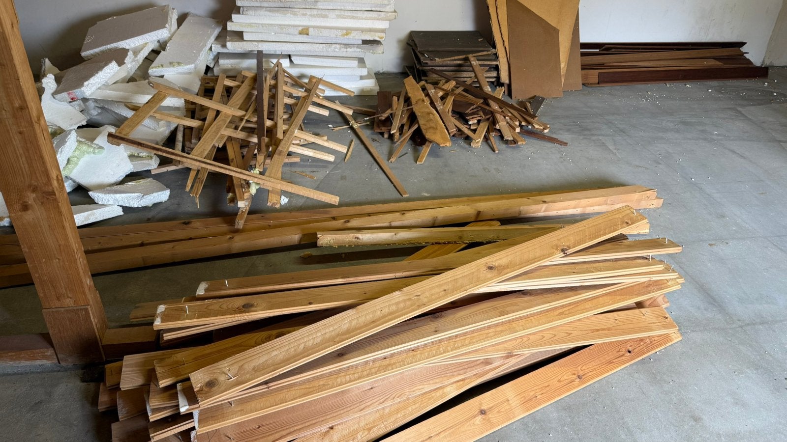 Droog Vuur / openhaardhout gratis afhalen !, Tuin en Terras, Minder dan 3 m³, Ophalen, Overige houtsoorten