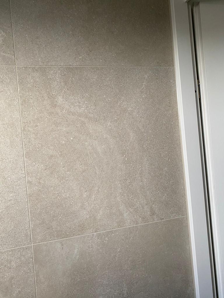 Nieuwe badkamer tegels 60x60, 21 stuks, 60 cm of meer, Keramiek, Nieuw, Vloertegels