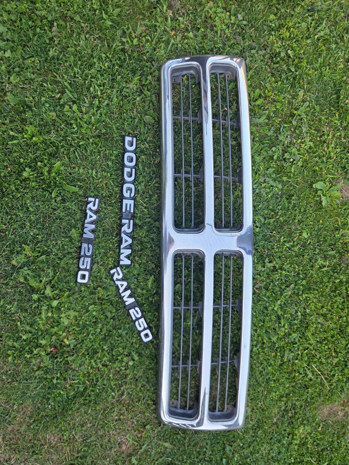 dodge ram grill en emblemen., Ophalen of Verzenden