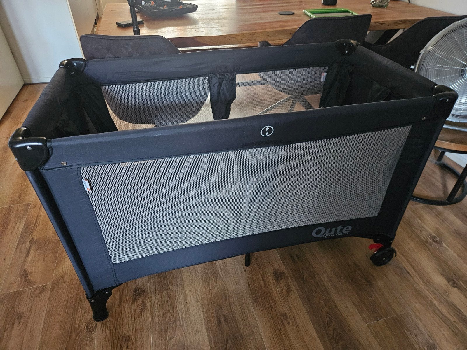 Qute campingbedje met matras - zo goed als nieuw, Ophalen, Zo goed als nieuw, Minder dan 140 cm, Matras
