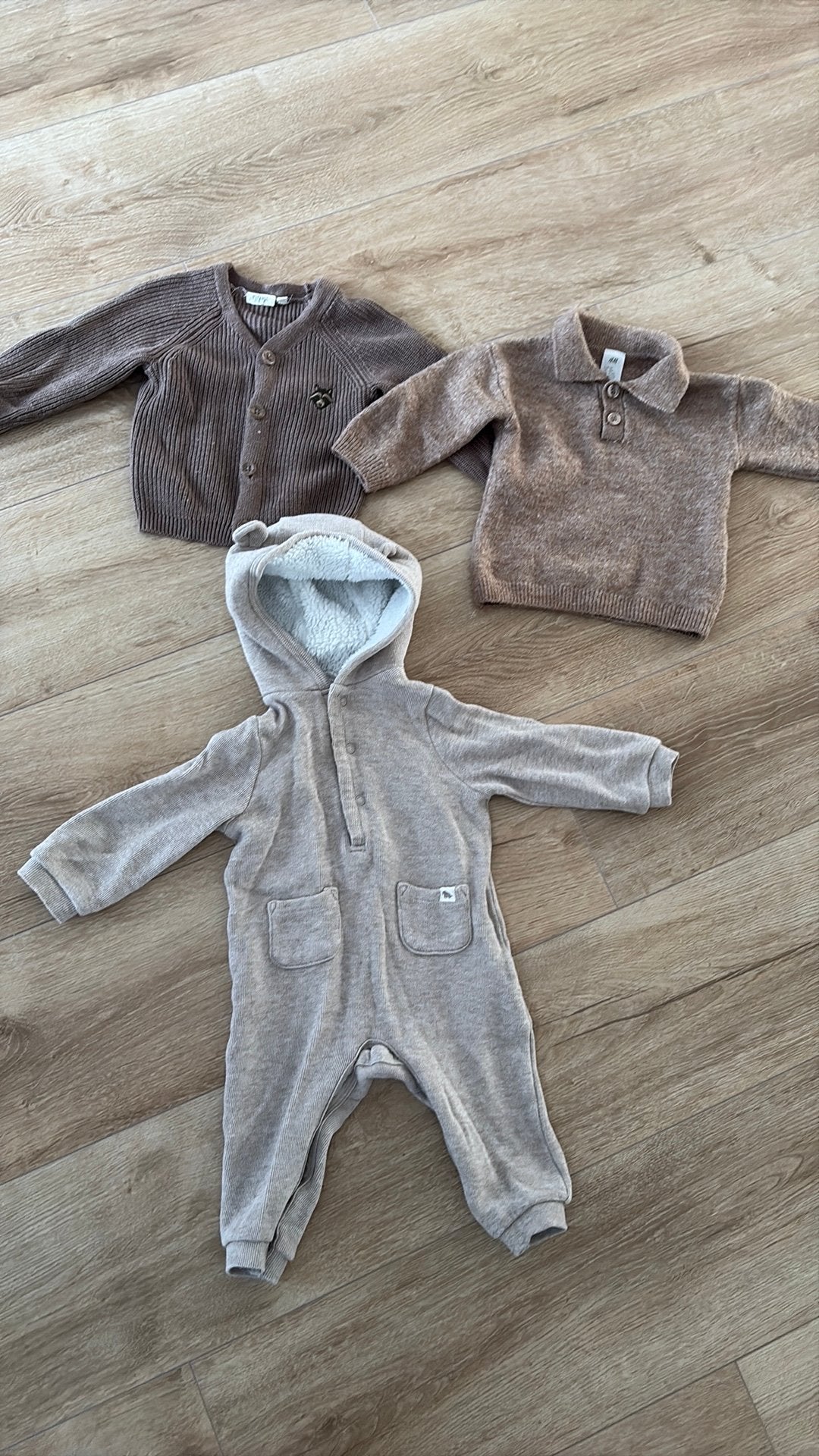 Trui vestje & jumpsuit maat 68/74, Ophalen, Zo goed als nieuw, Meisje, Truitje of Vestje