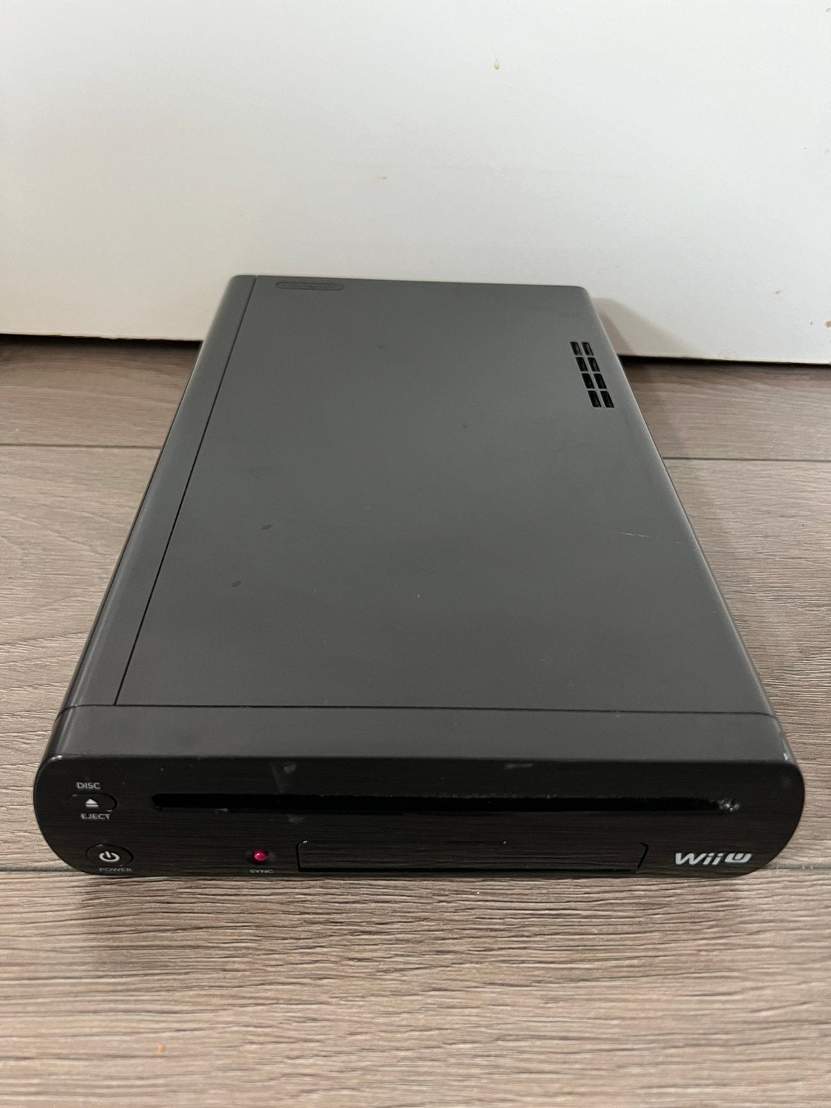 Wii U vonsole 32 gb defect, Spelcomputers en Games, Spelcomputers | Nintendo Wii U, Ophalen of Verzenden, Niet werkend, Zonder controller