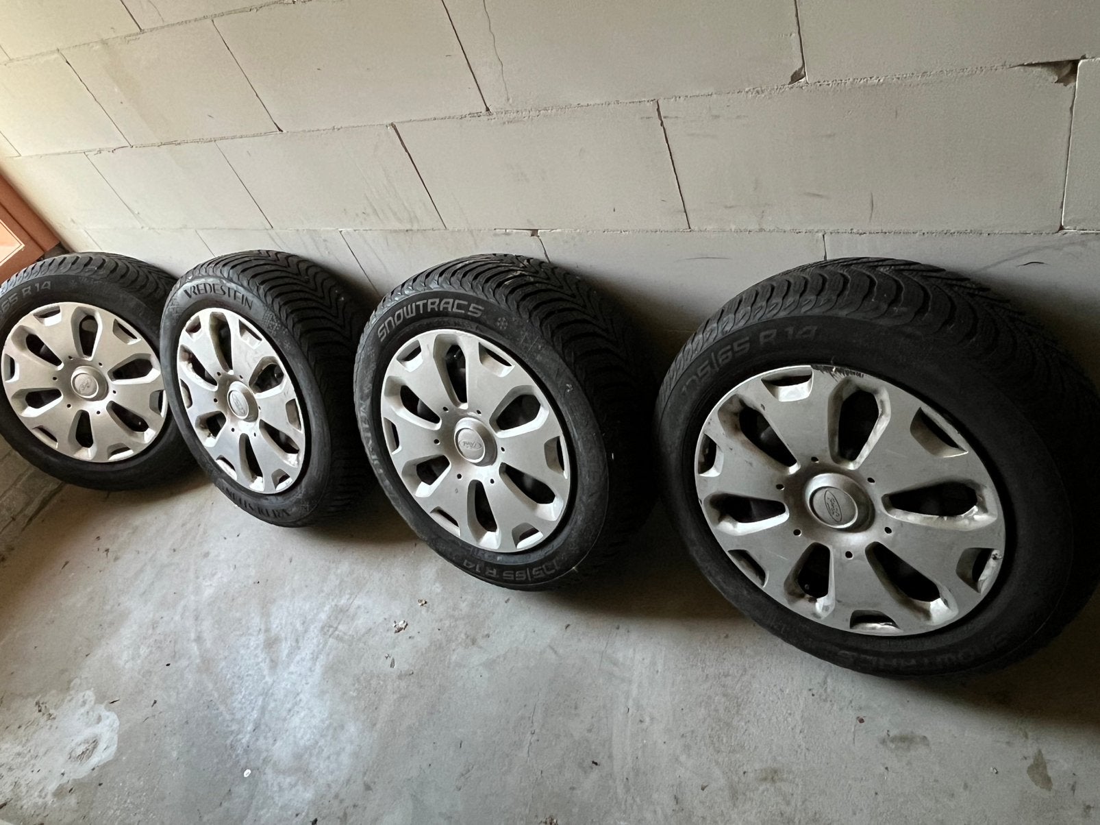 Baneden met velg, Motoren, Ophalen, Nieuw