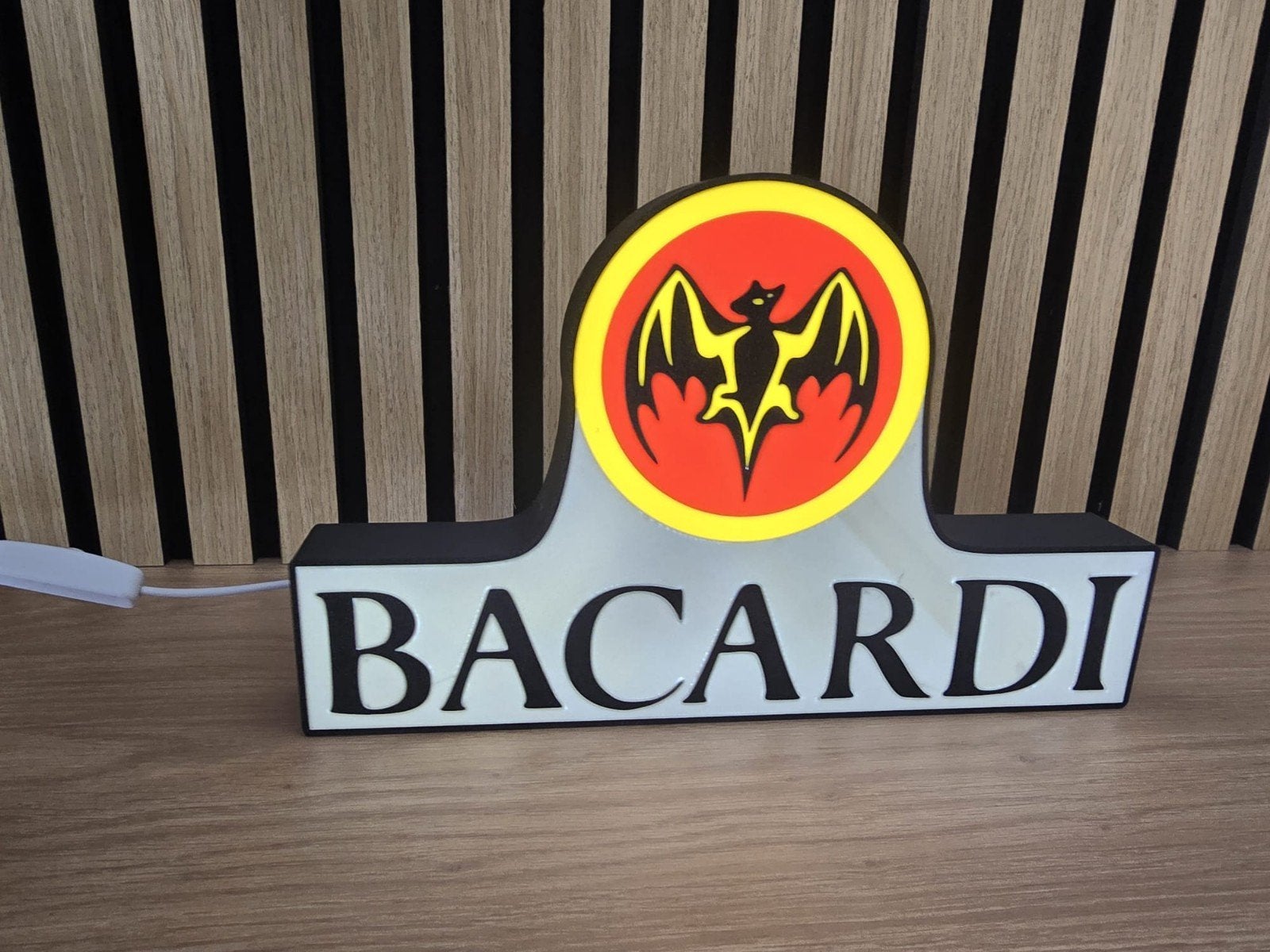 Bacardi LED Lichtreclame - Unieke Decoratie, Overige merken, Kunststof, Meerkleurig, Ophalen of Verzenden