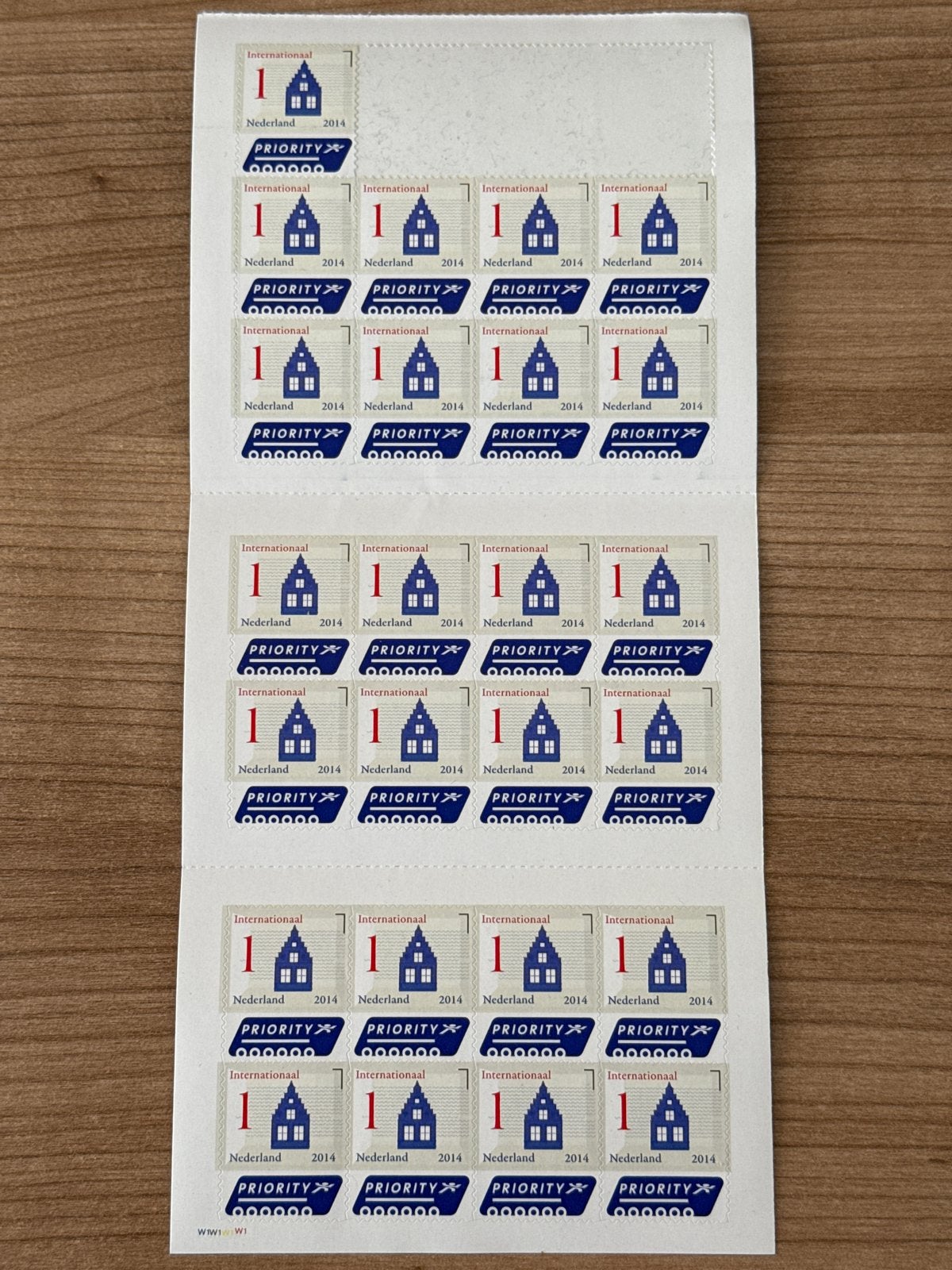 Postzegelvel Nederland Internationaal 2014 Priority, Postzegels en Munten, Ophalen of Verzenden, Na 1940, Postfris