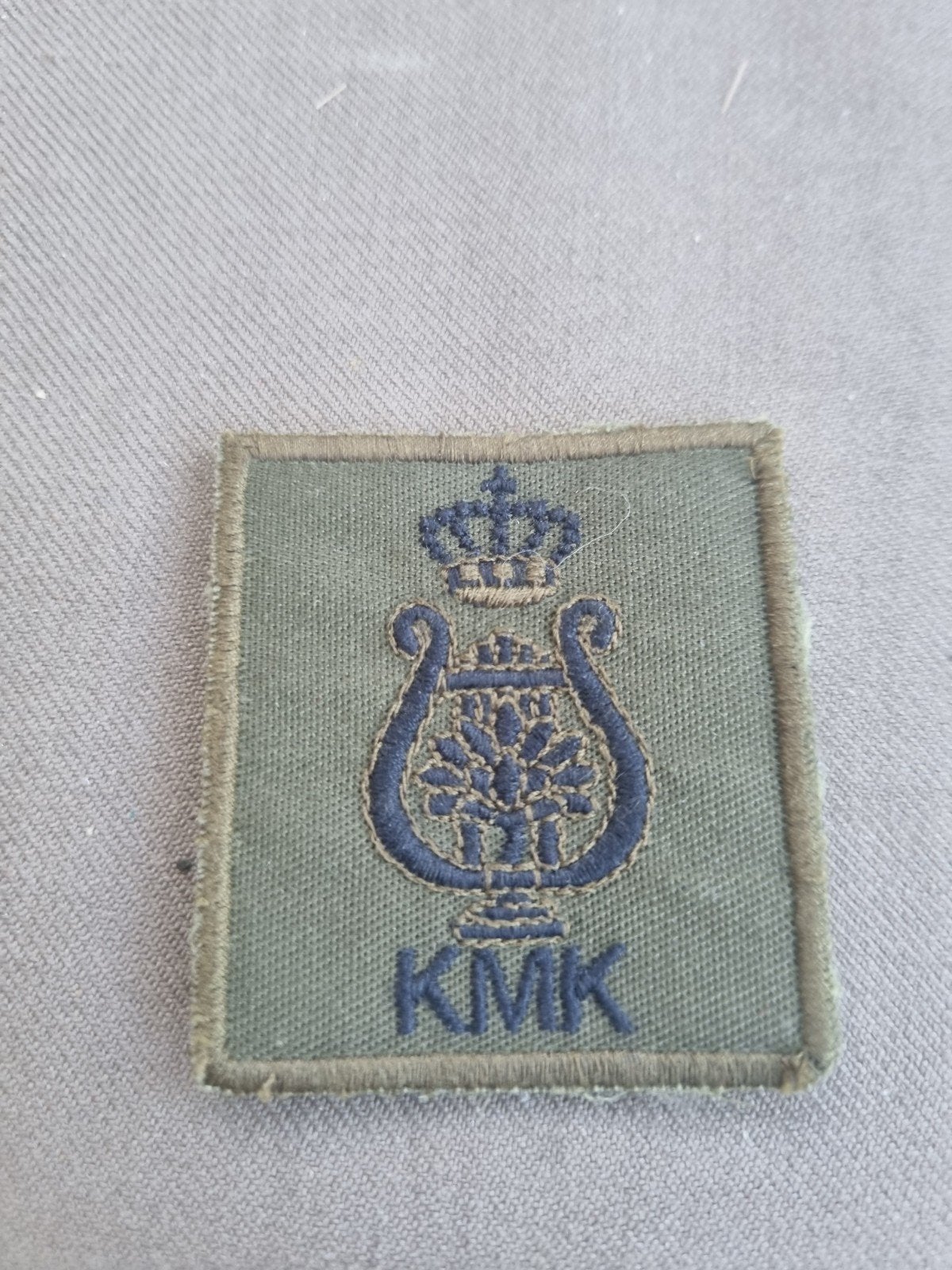 Borstpatch Koninklijke Militaire Kapel, Ophalen of Verzenden, Landmacht, Nederland, Embleem of Badge
