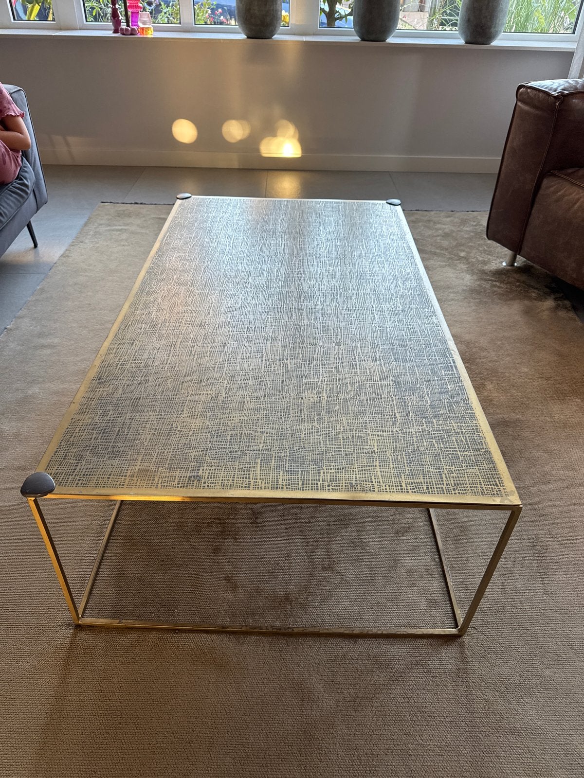Gouden salontafel met bewerkt blad, Ophalen, 100 tot 150 cm, 50 tot 100 cm, Zo goed als nieuw