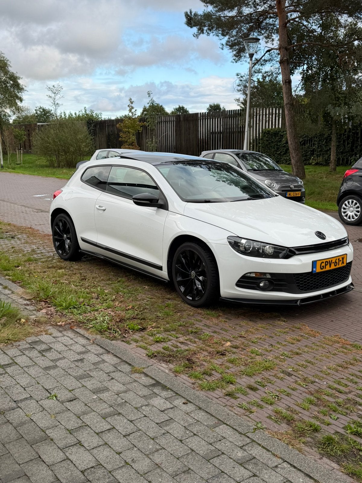 Sportieve Scirocco Parelmoer 2013 lage KM-stand | 118 kW, Auto's, Voorwielaandrijving, 15 km/l, 4 cilinders, Wit