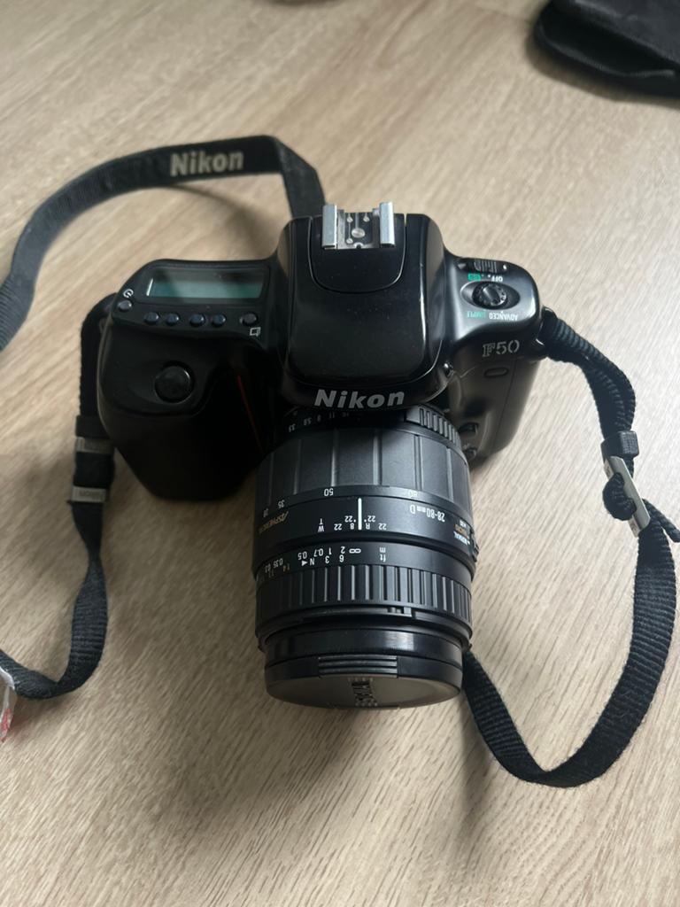 Nikon F50 analoog met Sigma lens, Ophalen of Verzenden, Gebruikt, Spiegelreflex, Nikon