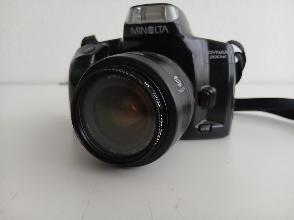 Minolta Dynax 300si Spiegelreflexcamera met lens, Audio, Tv en Foto, Fotocamera's Analoog, Ophalen of Verzenden, Gebruikt, Spiegelreflex