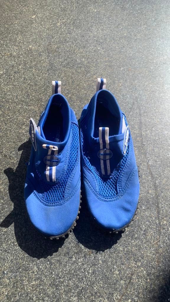 Een paar cressi waterschoenen, Watersport en Boten, Snorkelen, Ophalen of Verzenden, Gebruikt, Snorkel-accessoires