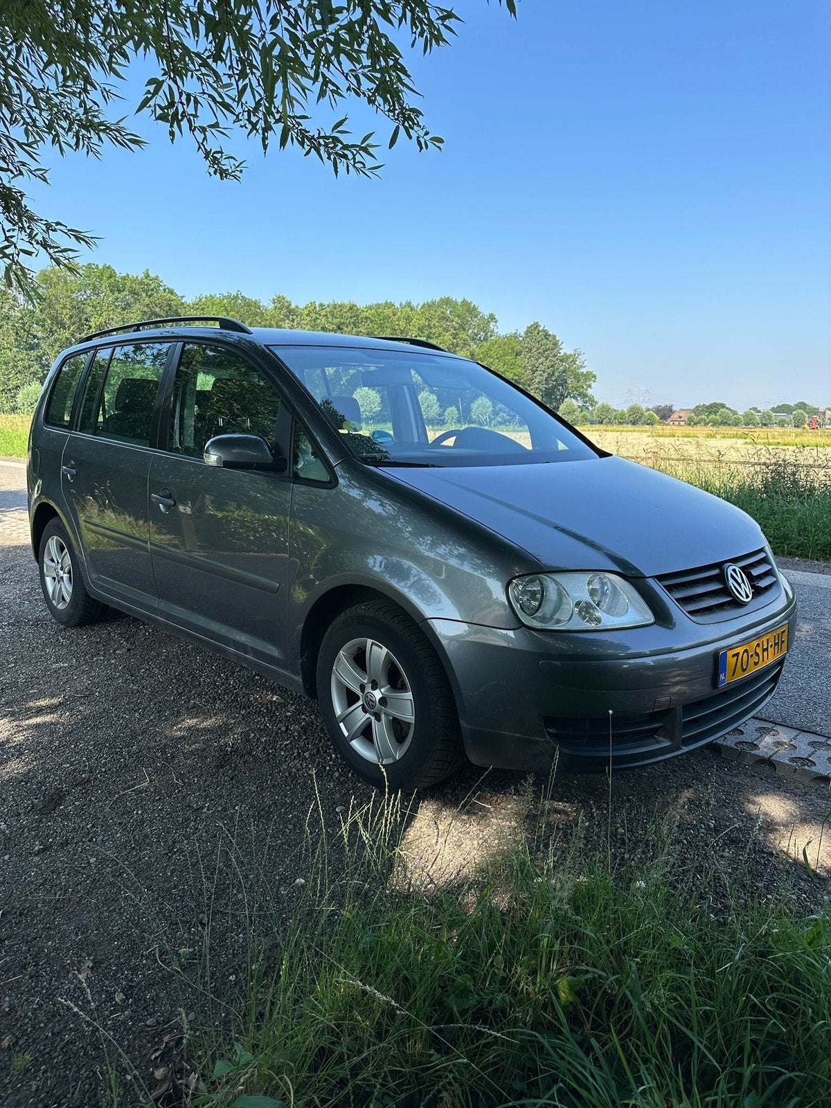 Volkswagen Touran 1.6-16V Business 85KW 2006 Grijs, 4 cilinders, 75 €/maand, Handgeschakeld, 115 pk