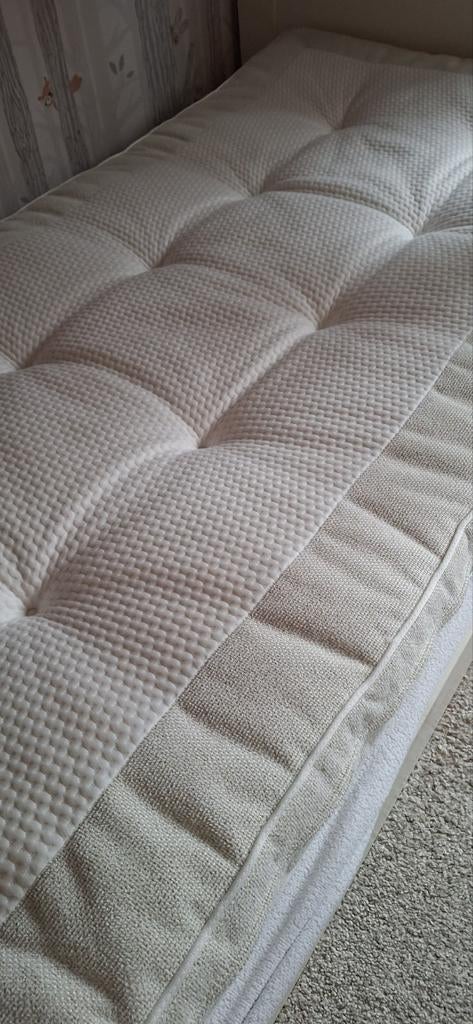 Matras topper, 1 maand gebruikt, Ophalen, Zo goed als nieuw, Eenpersoons, 80 cm