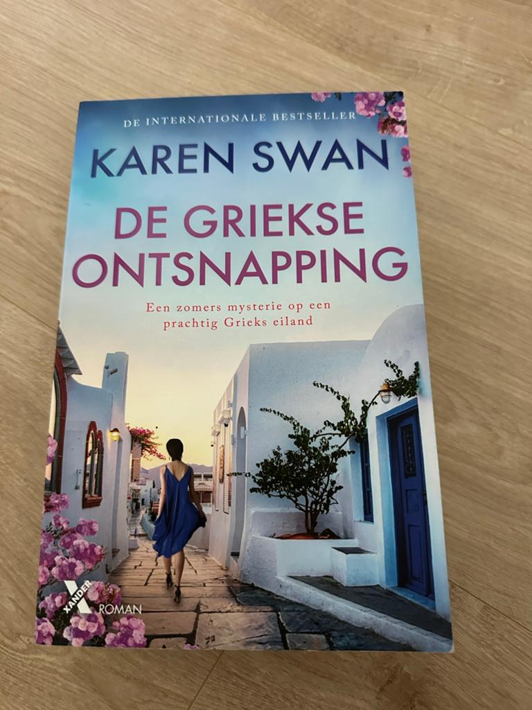 Diverse romans: Karen Swan, Nora Roberts, Santa Montefiore, Boeken, Ophalen of Verzenden, Gelezen