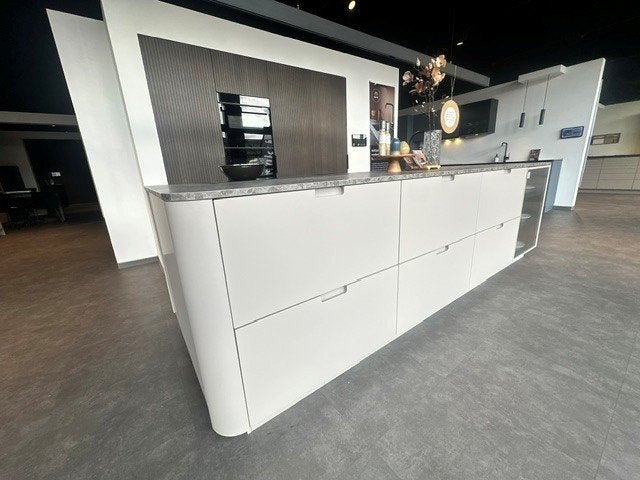 Showmodel Eiland / Moet weg !!, Huis en Inrichting, Keuken | Complete keukens, Ophalen, Overige kleuren, Overige typen, Zo goed als nieuw