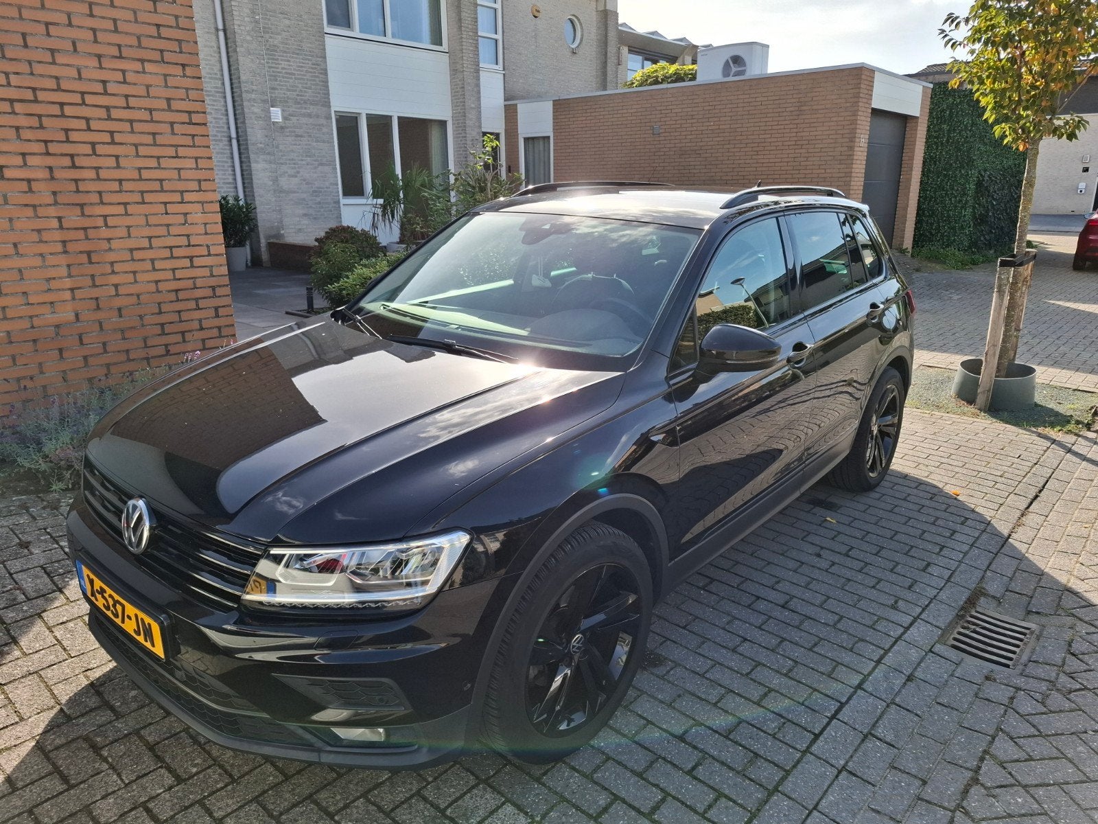 Volkswagen Tiguan 1.5 TSI 130pk 2019 Zwart, Auto's, Voorwielaandrijving, 1498 cc, 4 cilinders, Zwart