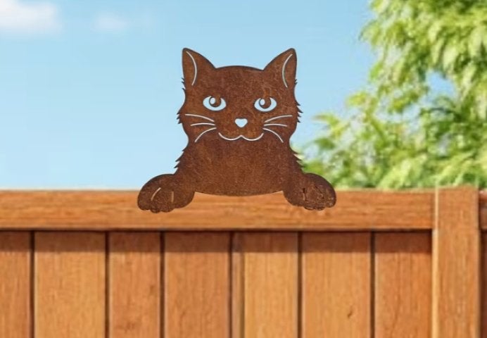 Tuindecoratie glurende Kat metaal roestkleur, Tuin en Terras, Ophalen of Verzenden, Nieuw