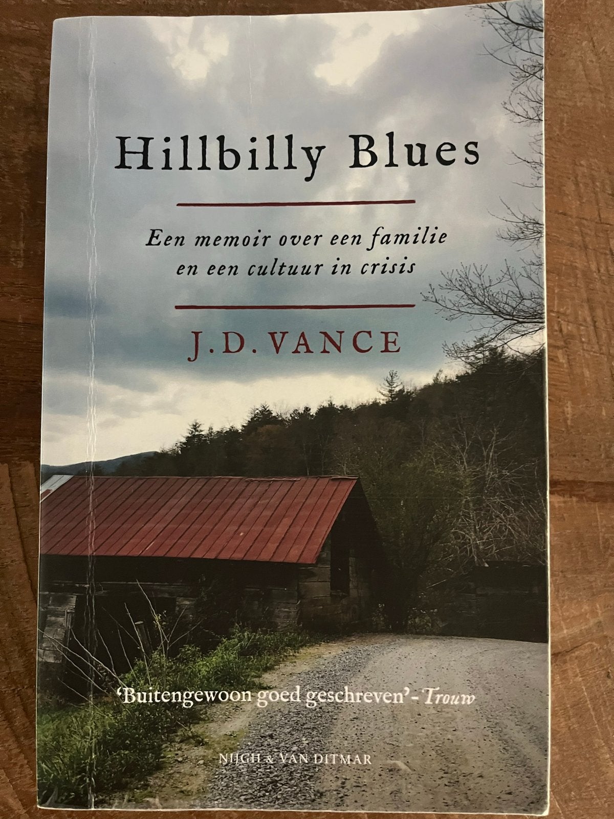 Hillbilly Blues - Een memoir over familie en cultuur, Ophalen of Verzenden, Gelezen, Overige