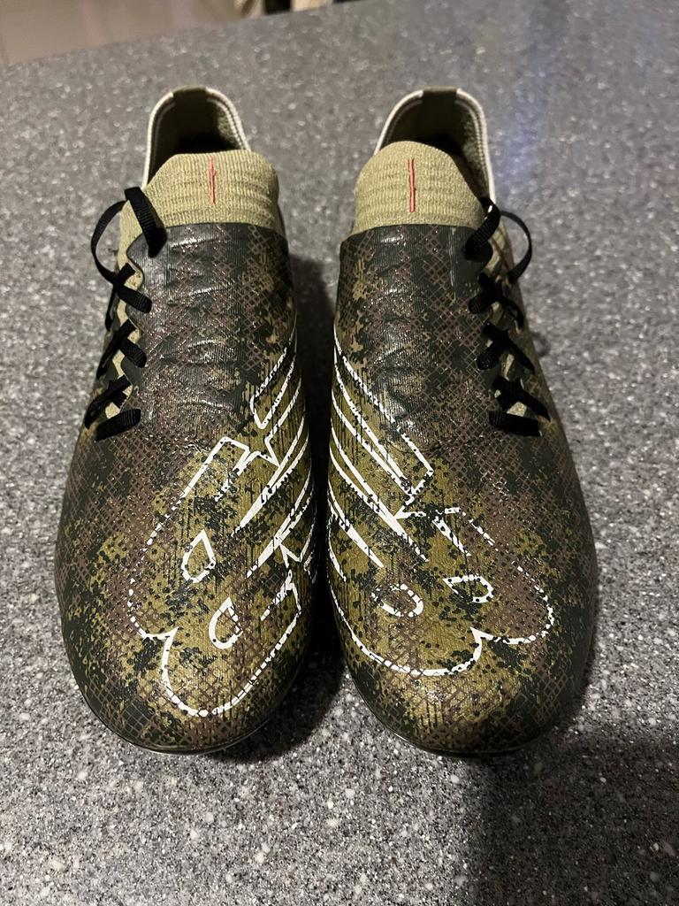 NEW BALANCE X STONE ISLAND FURON V7 PRO-LIMITED EDITION, Maat XS of kleiner, Ophalen, Zo goed als nieuw, Shirt