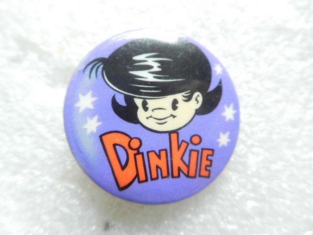 speldje / button Dinkie, Ophalen of Verzenden, Zo goed als nieuw, Overige onderwerpen