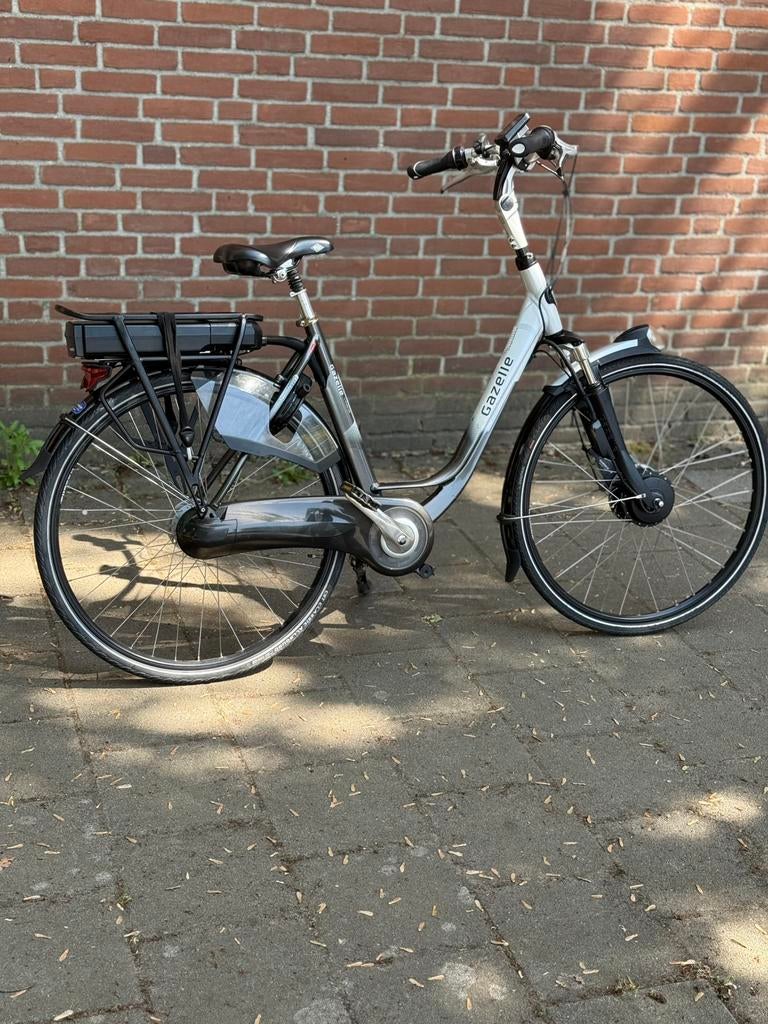 Gazelle Orange C8 Elektrische damesfiets, Fietsen en Brommers, Ophalen, Zo goed als nieuw, 50 km per accu of meer, Gazelle