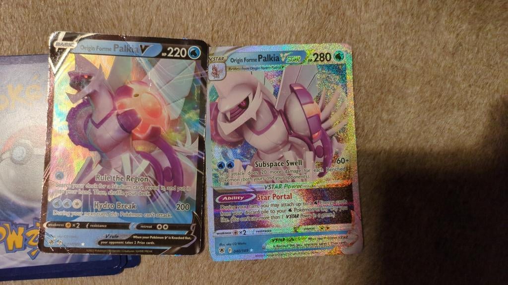 Palkia VSTAR & Palkia V Pokémon Kaarten - Originele Vorm, Ophalen of Verzenden, Zo goed als nieuw, Meerdere kaarten, Foil