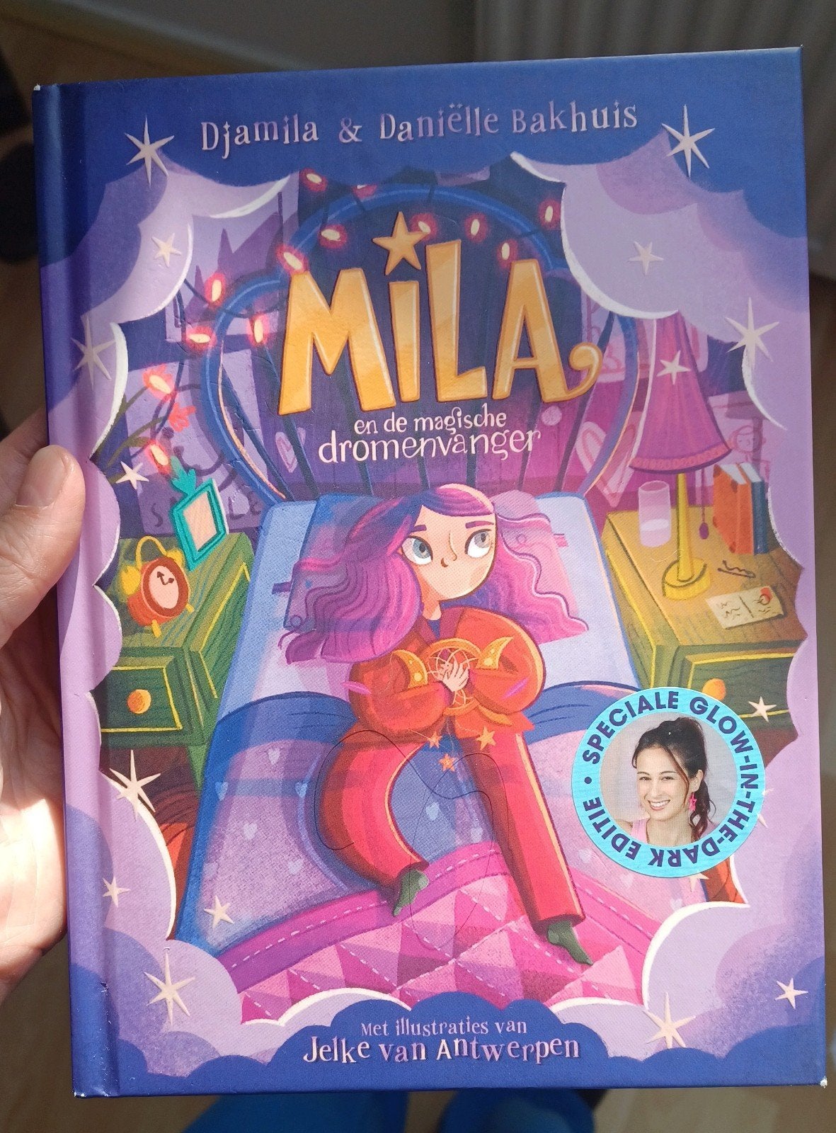 Djamila - Mila en de magische dromenvanger - speciale editie, Fictie algemeen, Ophalen of Verzenden, Zo goed als nieuw, Meisje Djamila; Daniëlle Bakhuis