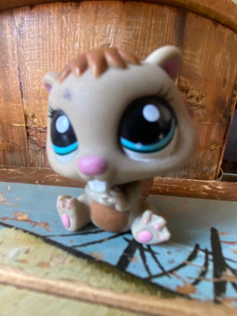 Littlest Pet Shop Bever, Verzamelen, Poppetjes en Figuurtjes, Ophalen of Verzenden, Zo goed als nieuw
