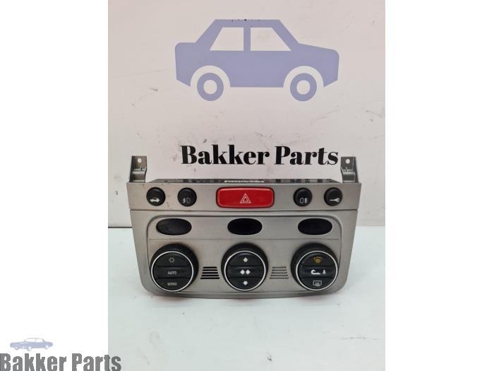 Kachel Bedieningspaneel van een Alfa Romeo 147, Gebruikt, -, -, Ophalen of Verzenden