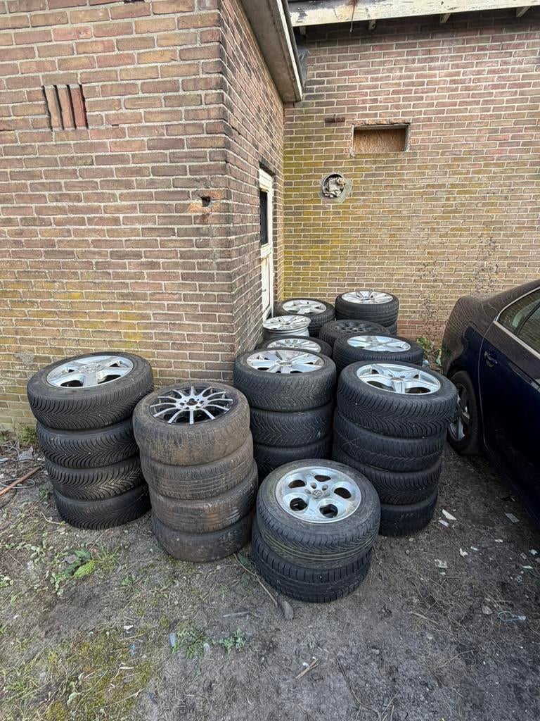 Gezocht Aluminium velgen !!, Auto-onderdelen, Banden en Velgen, Ophalen of Verzenden, Gebruikt, Zomerbanden, Velg(en)