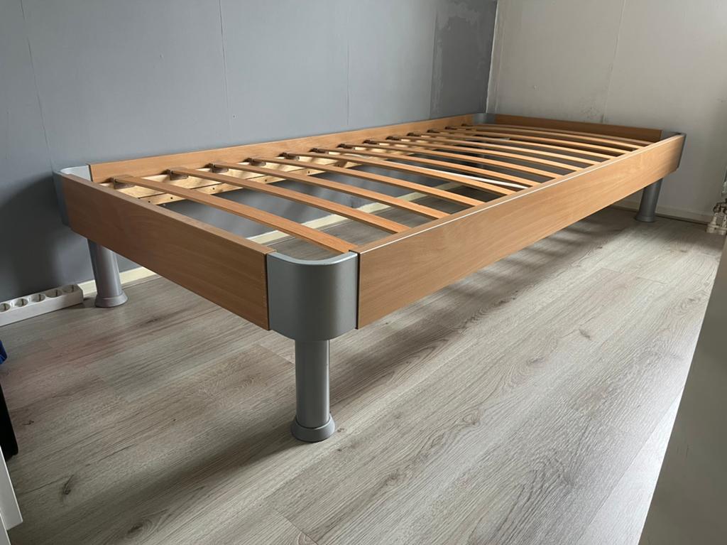 Eenpersoons bed 90x200 zgan, Ophalen, 90 cm, Zo goed als nieuw, 200 cm