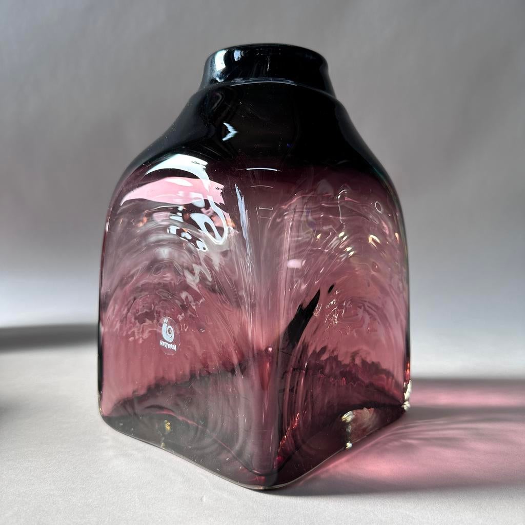 Glazen design vaas paars/donker paars – zwaar glas – 22,5 cm, Overige kleuren, Ophalen of Verzenden, Minder dan 50 cm, Glas