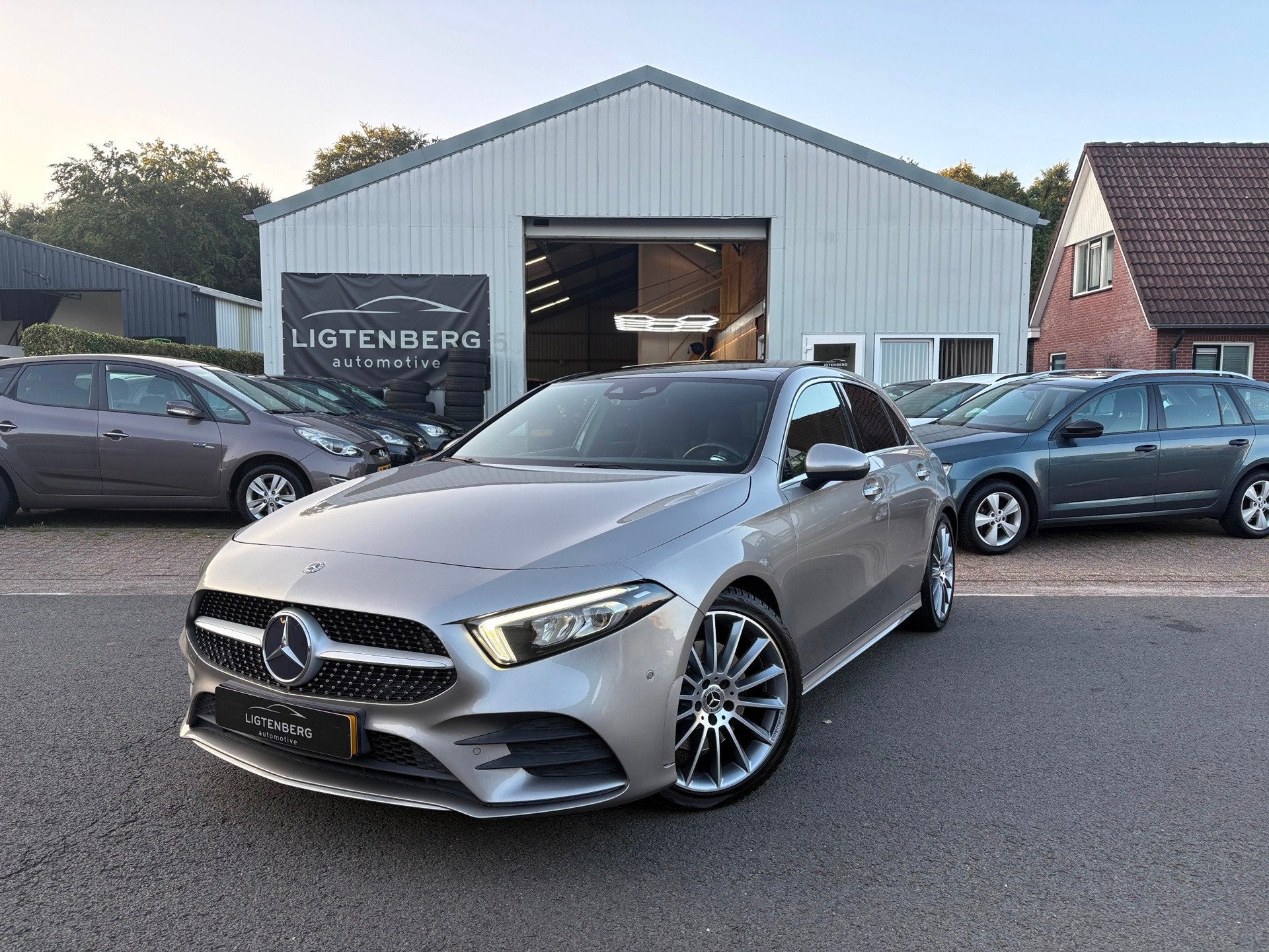 Mercedes-Benz A-klasse 220 Launch Edition Premium, Auto's, Mercedes-Benz, Gebruikt, Euro 6, 1600 kg, 725 kg