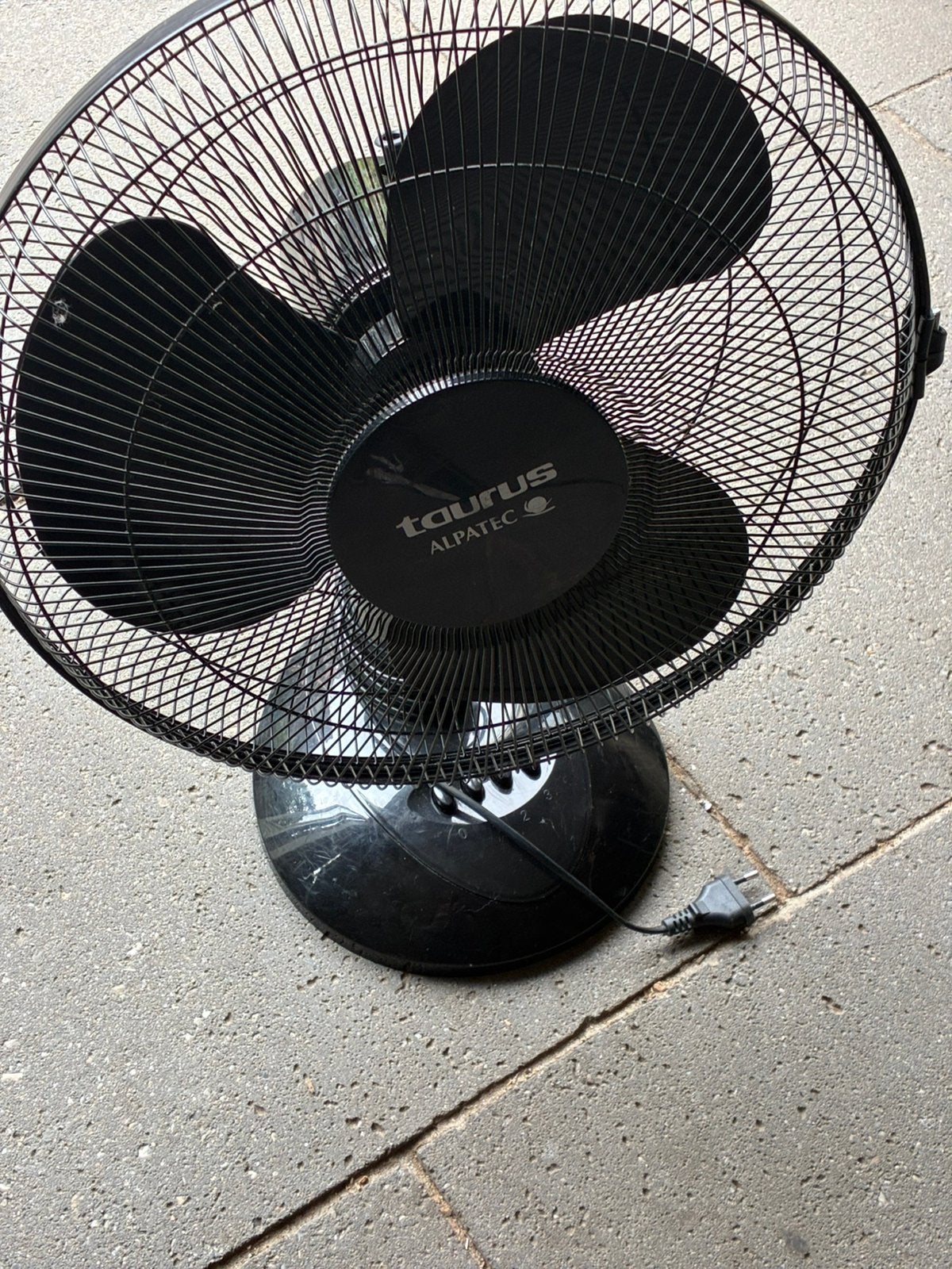 Ventilator, Witgoed en Apparatuur, Ventilatoren, Ophalen, Zo goed als nieuw, Statiefventilator