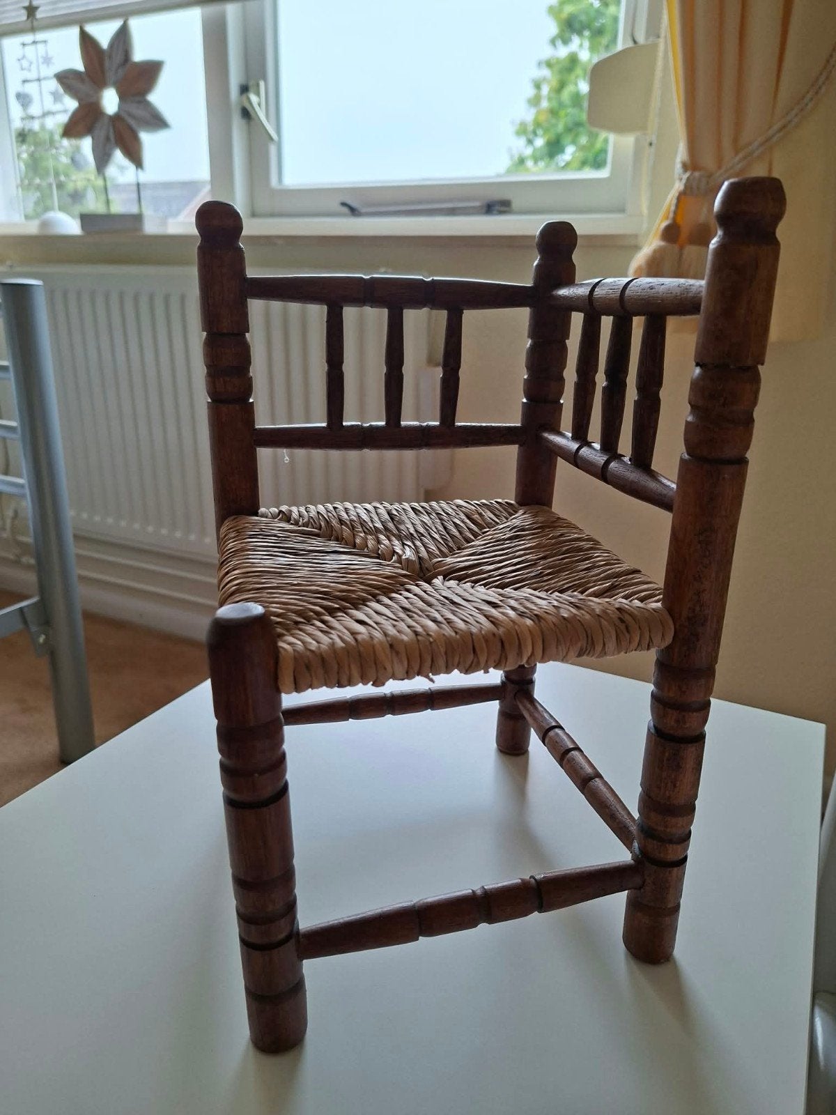 te koop stoeltje / krukje, Ophalen of Verzenden, Zo goed als nieuw, Hout