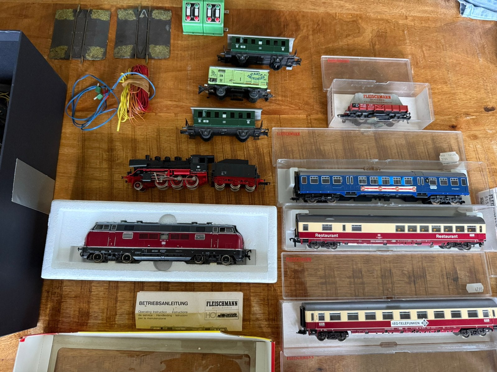 Grote Fleischmann HO treinset 2x locomotief wagons en rails, Treinset, Gelijkstroom, Fleischmann, Ophalen of Verzenden