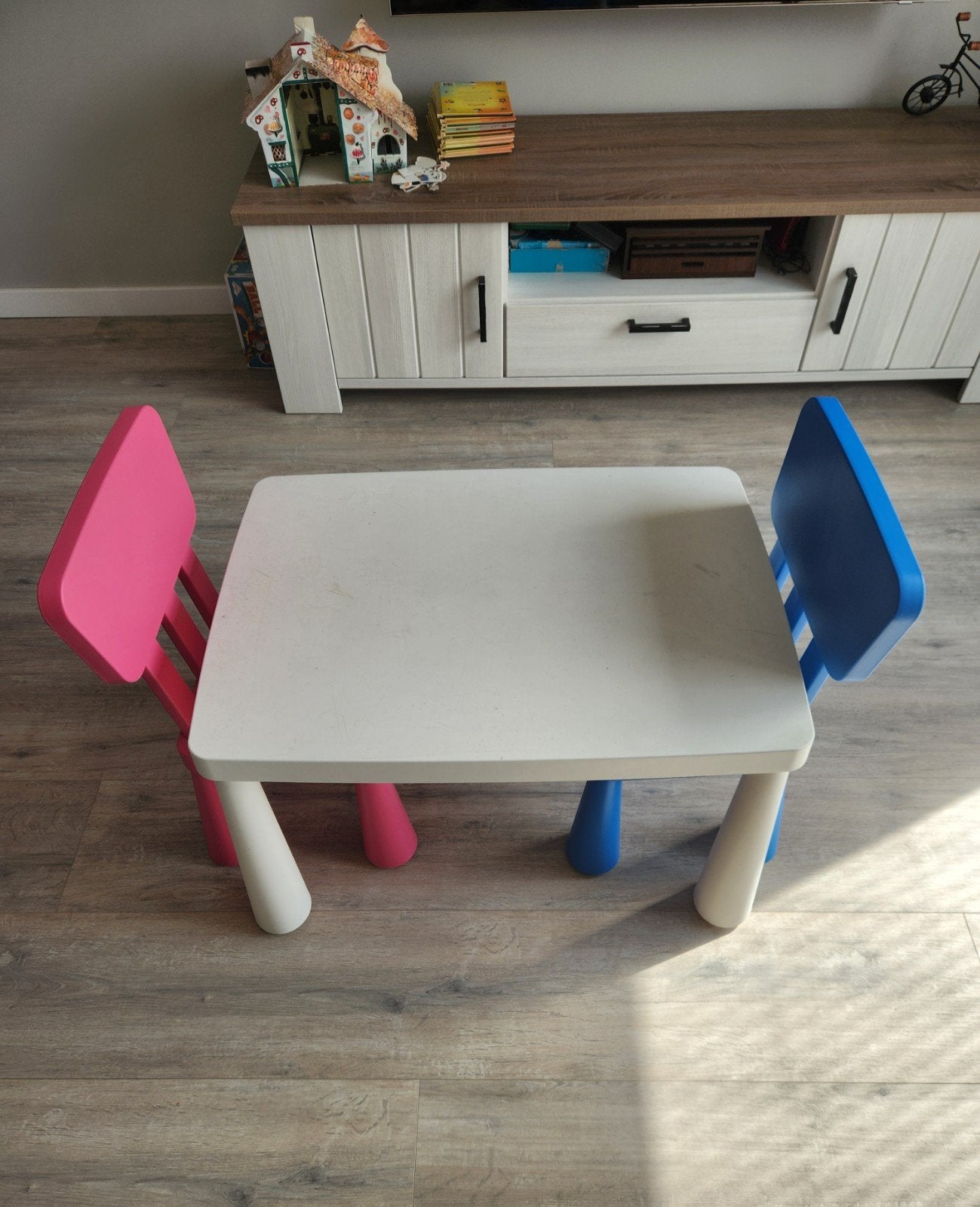 ikea mamut kinder tafel met stoelen, Ophalen, Gebruikt, Tafel(s) en Stoel(en)