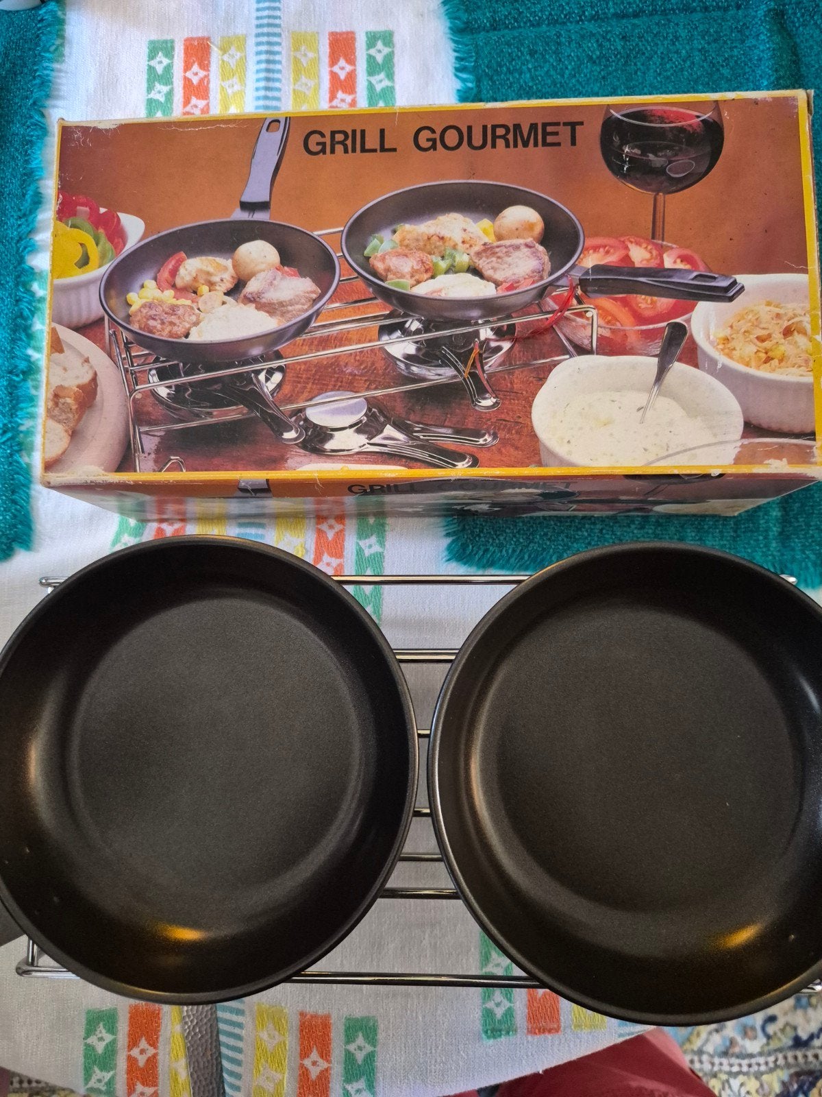 Nieuw 2-persoons grill- en gourmetstel met 2 branders, Ophalen of Verzenden, Nieuw, Minder dan 4 personen