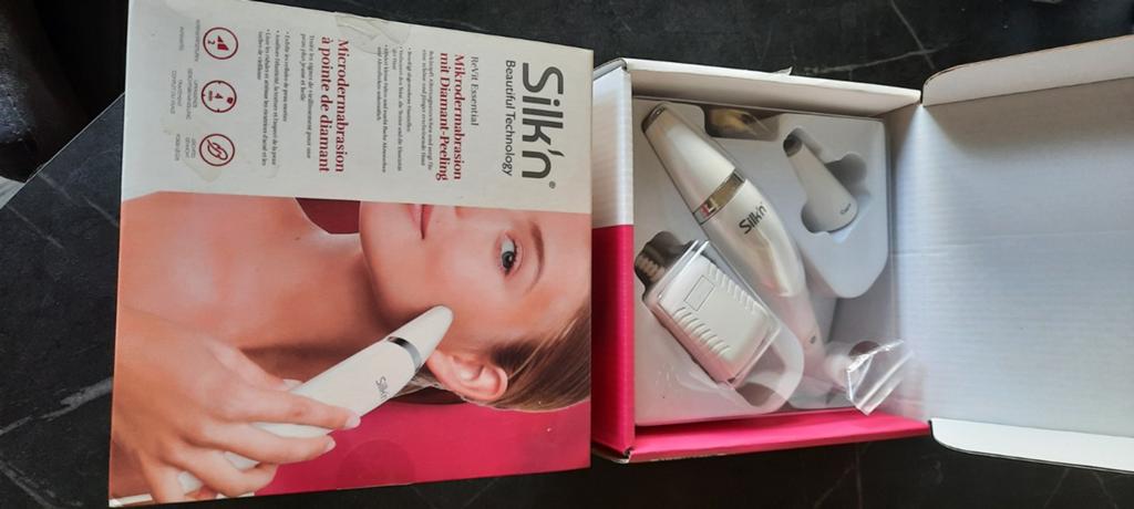 Silk'n ReVit Essential Microdermabrasie Apparaat, Ophalen, Zo goed als nieuw, Overige typen