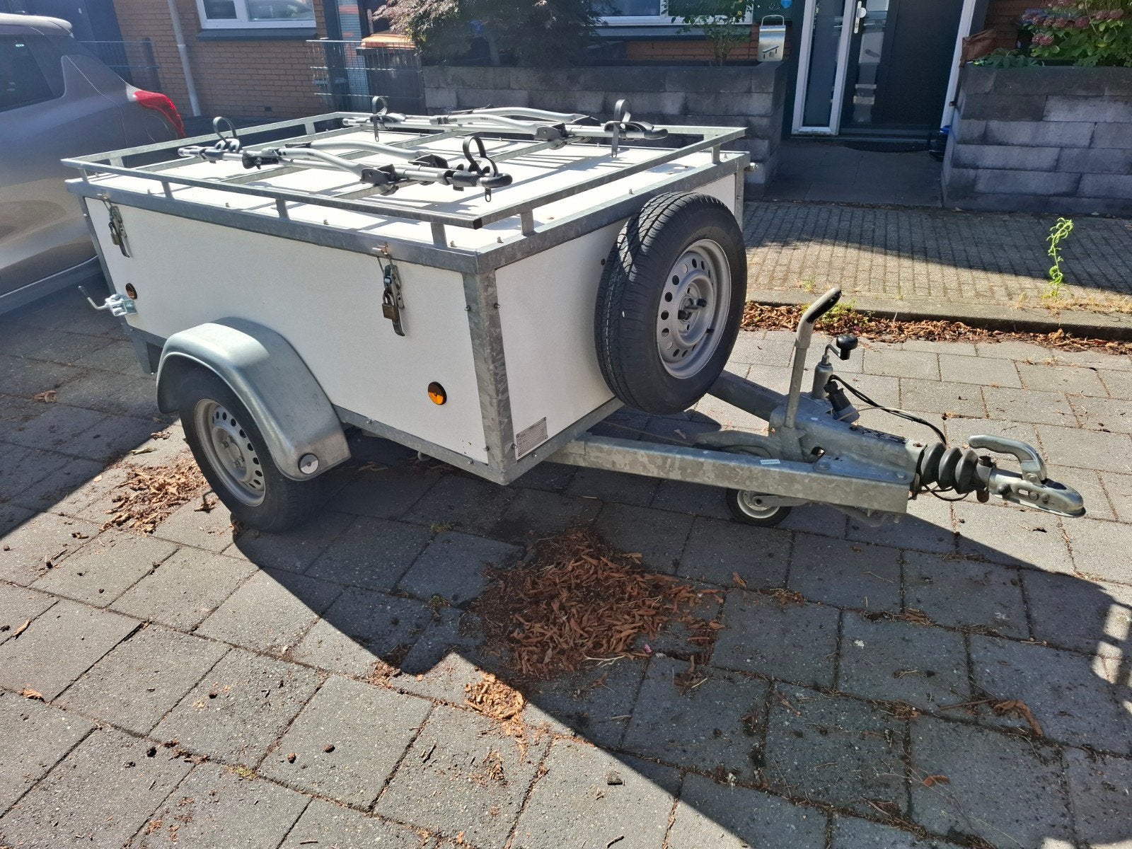 Bagagewagen / Aanhanger met Thule fietsendragers, Ophalen, Zo goed als nieuw